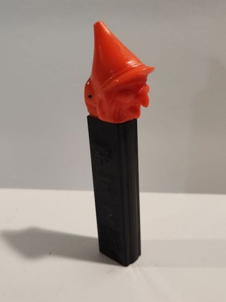 Vintage Witch Pez Dispenser PAT Austria 2620061 No Feet Embossed Halloween RARE