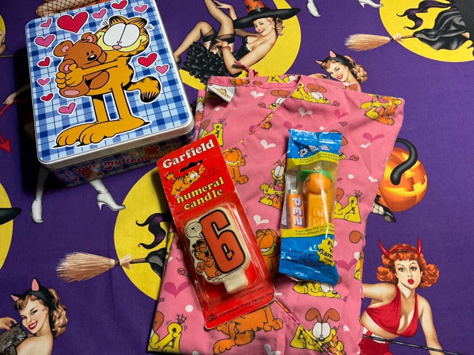 Vintage RARE Garfield Cat PEZ PLUS Candle, Stationary Set, Scrub Top L Paws Inc