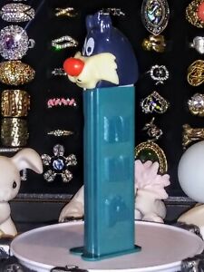 ? Austria Sylvester The Cat PEZ Dispenser Odd Color Cream Face with Whiskers ?