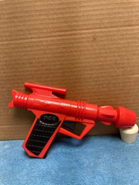 Vintage Red PEZ Space Gun Made in Austria 1982
