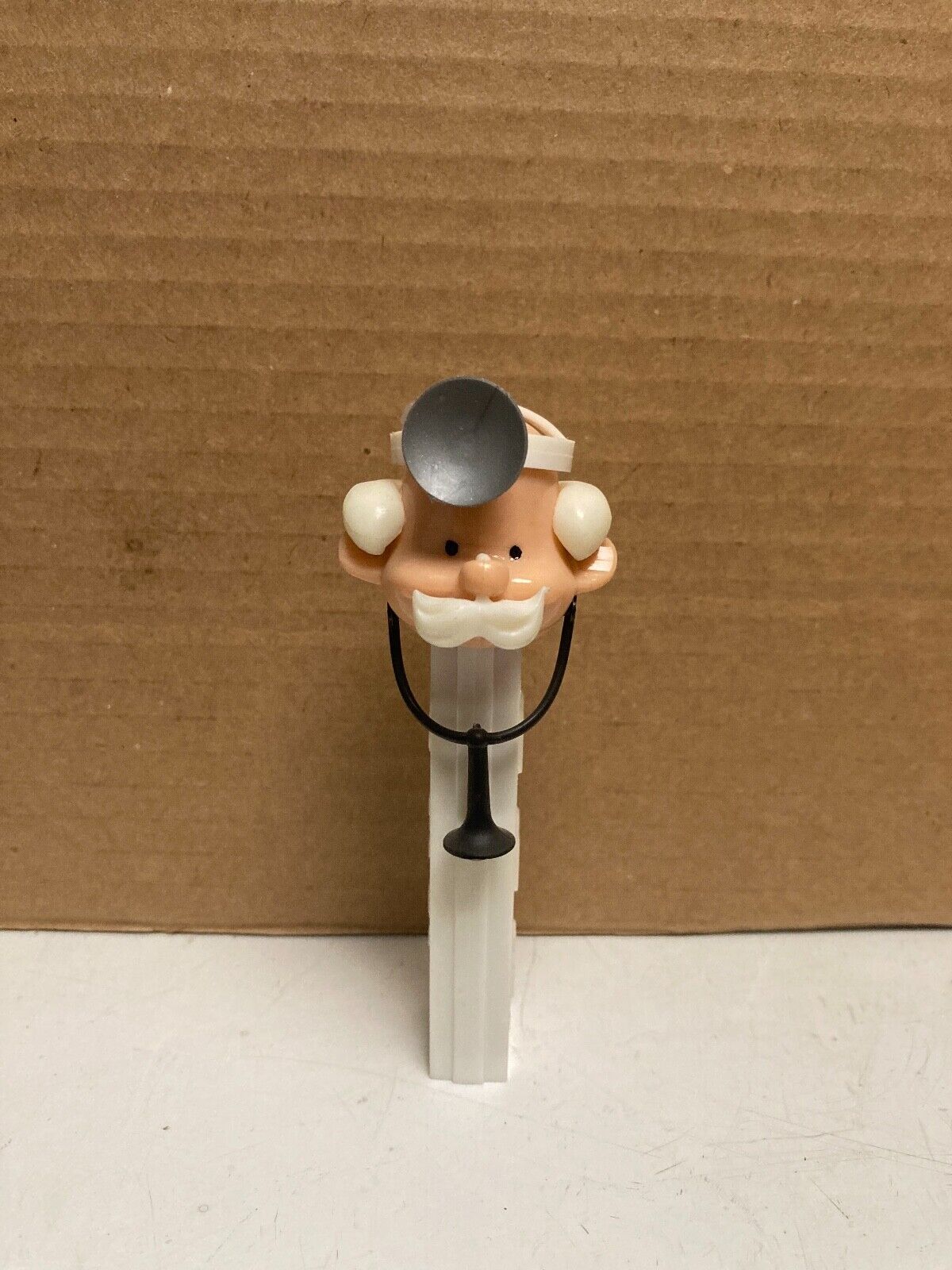 PEZ ドクター ナース 医者 看護師 1970年代 ペッツ Human “Nurse” No Feet Pez Dispenser ナース ビンテージ ペッツ 足