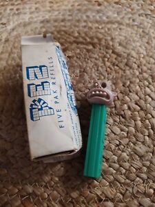 Rare And Collectible Pez Dispensers : Pez Gorilla Green Stem Value