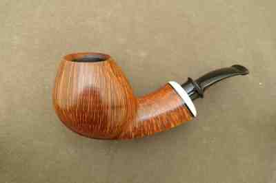 JESS CHONOWITSCH HALF BENT FISH - OUTSTANDING ESTATE CONDITION PIPE