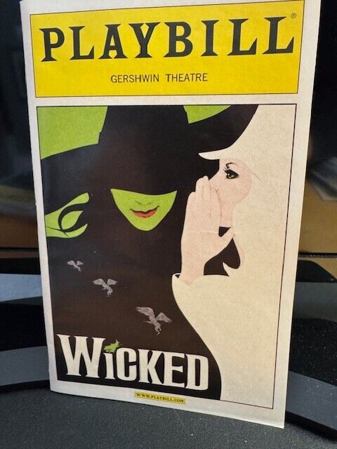 Wicked Playbill Idina Menzel, Kristin Chenowith and Original Broadway Cast