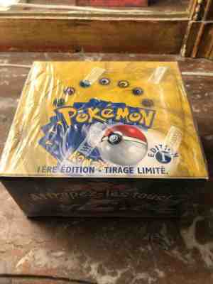 Vintage Pokemon Cards, Base set, First Edition Booster Box in French. Français