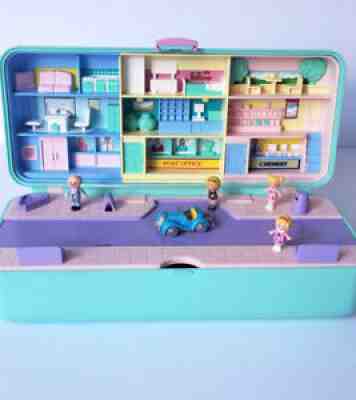 Vintage **Rare**1989 Bluebird Polly Pocket Town Mall - complete *Read*
