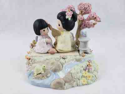 Precious Moments 115922 May Love Blossom All Around You ~ Limited 1884 of 3500