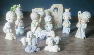 PRECIOUS MOMENTS 14 PIECE MINI PEWTER NATIVITY SET WALL & TREE SET 1989 IN BOXES