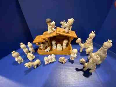 PRECIOUS MOMENTS “COME LET US ADORE HIM” NATIVITY SET + Wise Men+ WOOD STABLE -