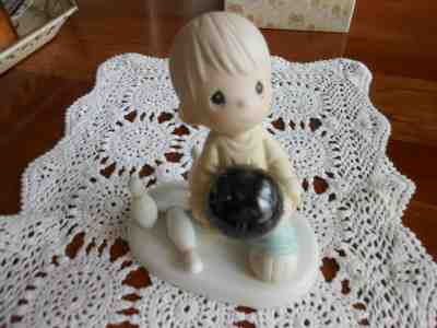 PRECIOUS MOMENTS, LORD, SPARE ME, PORCELAIN FIGURINE BY ENESCO CORP. 1996 # 5211