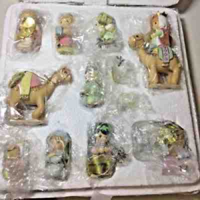Hawthorne Village Precious Moments The Holy Family & Nativity Figurine Set 2006