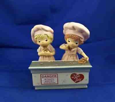 Precious Moments I Love Lucy â??Together We Can Handle Anythingâ? Figure / Figurine