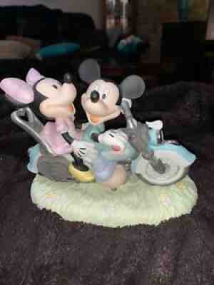 MICKEY MINNIE MOUSE MOTORCYCLE 2 HEARTS, 1 ROAD DISNEY PRECIOUS MOMENTS FIGURINE