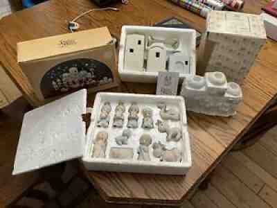 Precious Moments 11 Piece Miniature Nativity Set + Candleholders Buildings Palm