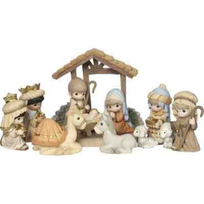 Precious Moments O Come Let Us Adore Him - Deluxe 11-Piece Nativity Set 181034