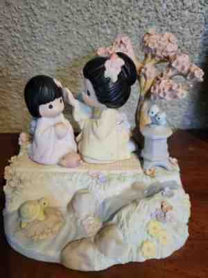 Precious Moments RARE May Love Blossom All Around You Century Circle 233/3500