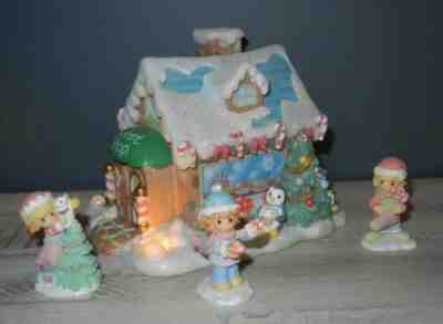 Precious Moments Christmas Sweet Shop ~ Lights Up ~ Candy Cane Lane Village