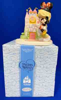 RARE Precious Moments Disney 890047 Itâ??s a Small World Smile Means Friendship