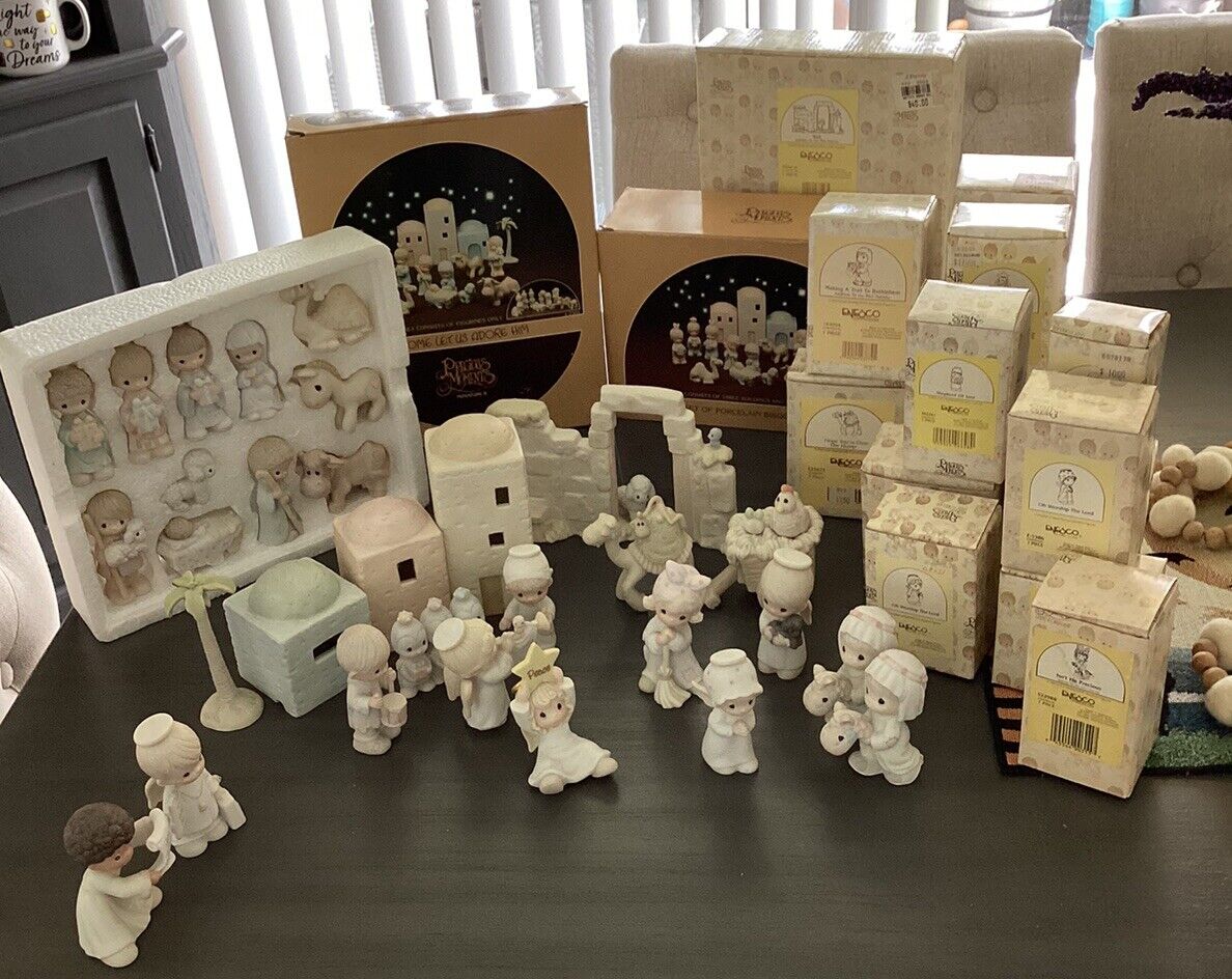 Large Lot Of 30 RETIRED Precious Moments Pieces-Come Let Us Adore Him Nativity