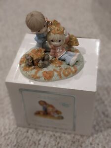 Precious Moments Collectibles : Precious Moments True Love Never Leaves