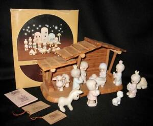 PRECIOUS MOMENTS Come Let Us Adore Him 11 Pc. Nativity Set E2395 + Creche 1982