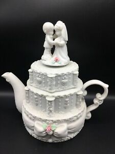 Precious Moments - Rarest Of The Rare Tea Pot Musical Wedding Cake Topper !! NIB