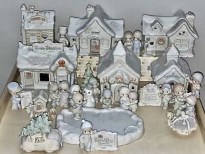 31 Piece Sugar Town Precious Moments Train Station, Warming Hut,Post Office