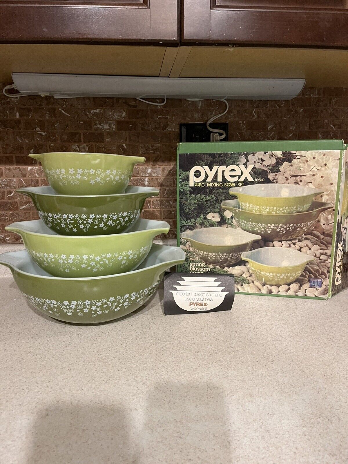 VTG PYREX SPRING BLOSSOM/CRAZY DAISY CINDERELLA NESTING BOWL SET In Original Box