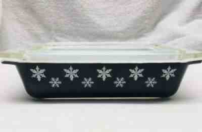 Pyrex Vintage Space Saver with lid, charcoal with Snowflakes, 575-b- ships free.