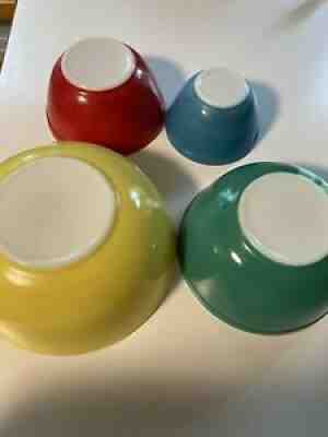 vintage pyrex mixing bowl set of 4