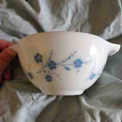 Pyrex 1963 Ultra Rare Blue Dianthus Test Pattern 441 Cinderella Bowl