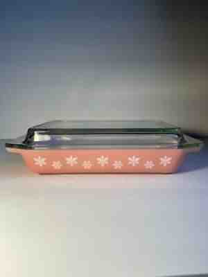 Pyrex JAJ Pink Snowflake 548