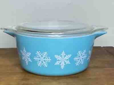 Ex. Rare - HTF - Pyrex 474 Turquoise w White Snowflakes Casserole W Lid