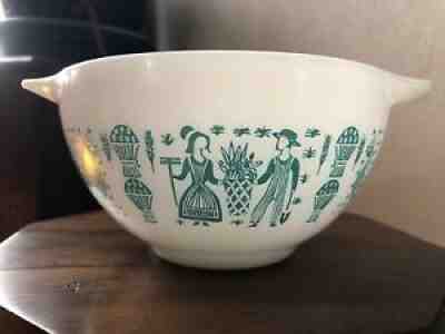 Rare Pyrex Lady on the Left Reverse Print 441 Cinderella Butterprint Bowl