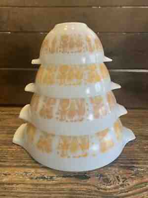 Vintage Rare Pyrex Amish Cinderella Orange/Gold Bowls Set of 4
