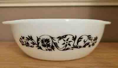 Vintage Pyrex Jaj Black Dianthus HTF