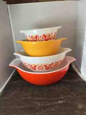 Vintage PYREX Friendship Set of 4 Cinderella Mix Bowls  441 442 443 444