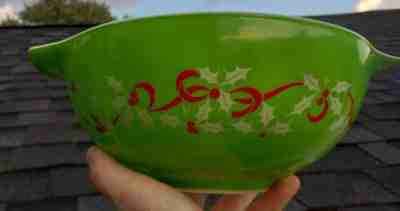 Rare Vintage Pyrex 2.5 Qt Mixing Bowl Green Merry Christmas Happy New Year 443