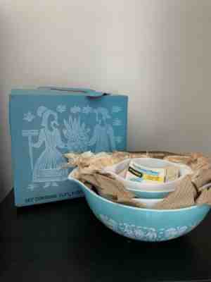 Pyrex RARE Butterprint Cinderella Set with BOX and REVERSE LADY ON THE LEFT 444