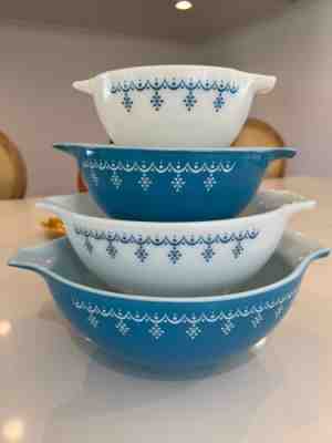 VINTAGE PYREX SNOWFLAKE CINDERELLA BLUE GARLAND NESTING BOWL SET Near Mint