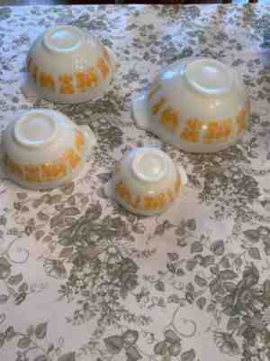 Set of 4 Vintage Pyrex Pumpkin Butterprint Cinderella Mixing Bowls