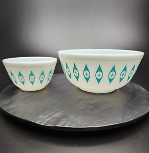 Vintage Pyrex Atomic Eyes Unmarked Large And Small Mixing Bowls Chip and Dip Set