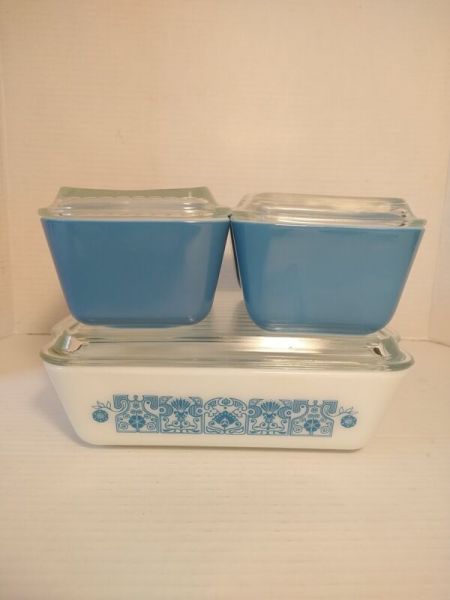 Vintage PYREX Blue Horizon Full set Fridgie With Lids fridge Set 8 piece Set EUC