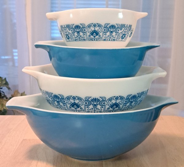 Vintage Pyrex Horizon Blue Cinderella Mixing Bowls Set of 4 Nesting Bowls
