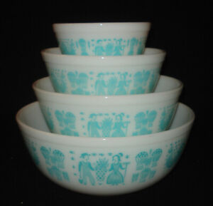 PYREX - 4 pc. Turquoise on White BUTTERPRINT Mixing, Nesting Bowl Set