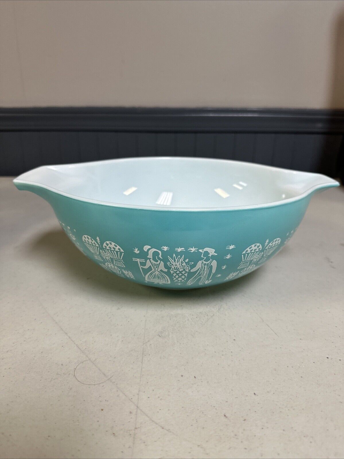 RARE Lady On The Left Vintage Pyrex Turquoise Amish Butterprint 4 Qt Bowl 444