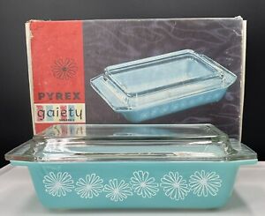 Vintage JAJ Pyrex Turquoise Blue Daisy Deep Oblong Space Saver New In Box