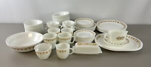 Corelle Butterfly Gold Dinnerware Set Vintage 1970s 101 Piece Corning Dish Lot