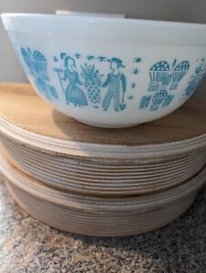 Pyrex Bowl Lady On The Left  403