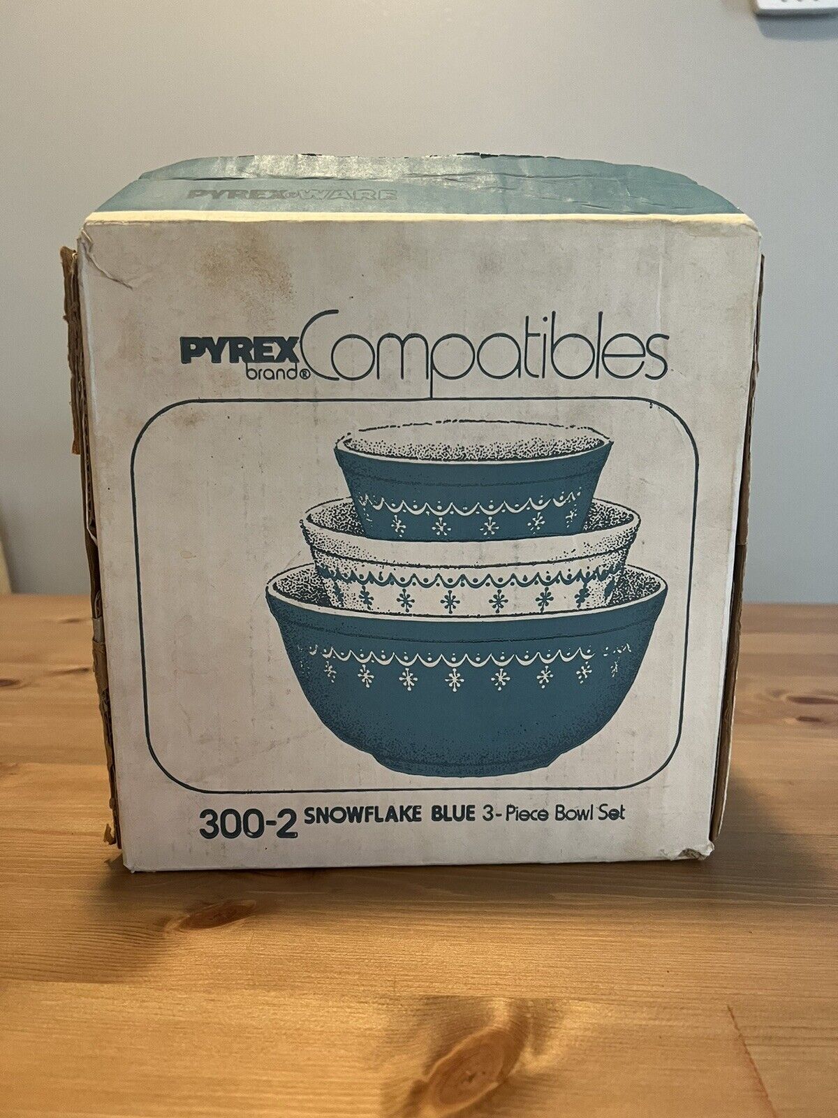 Pyrex Snowflake Collection Vintage Pyrex Collectibles : Vintage Pyrex Compatibles Value Guide ...